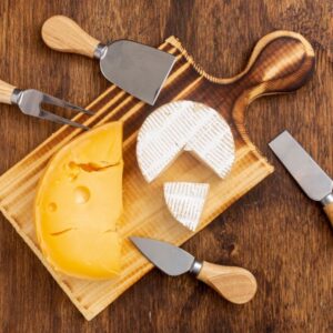 TABLAS DE QUESOS Y MANDILES